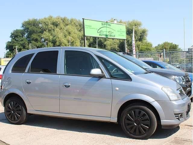 Lichtsilber m2 Gebraucht 2006 Opel Meriva Edition Van / Kleinbus | 2.990 € (Etwas zu teuer) - Bild 1/4