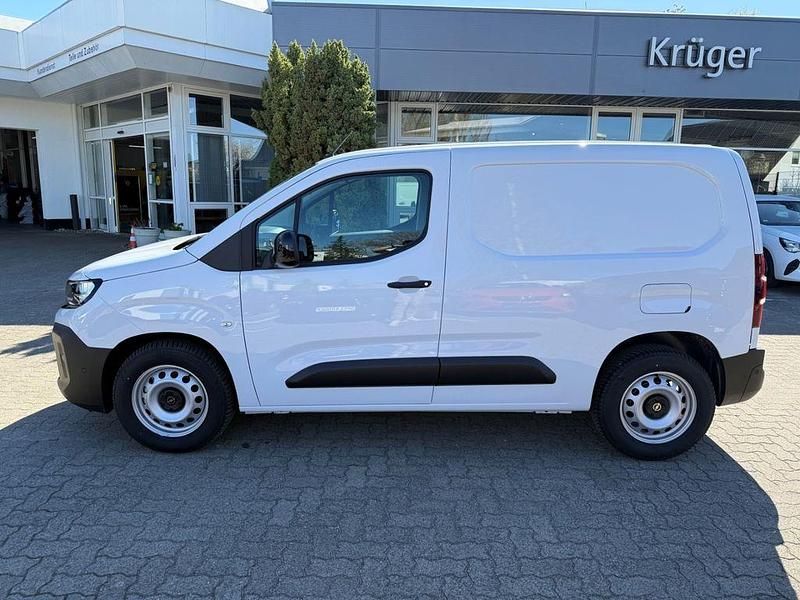 Nowe Opel Combo Basis 102 KM (75 kW) 2026 Biały Minivan