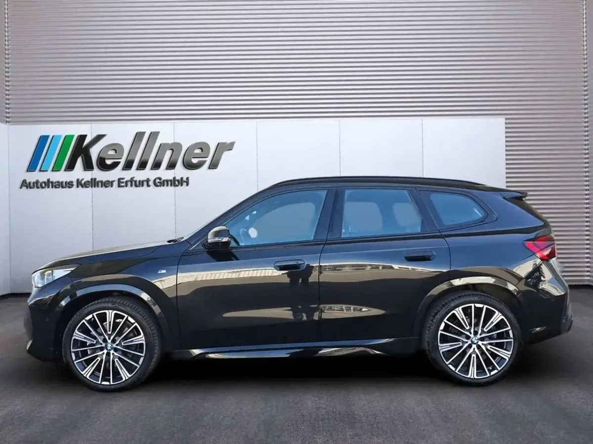 Gebraucht BMW X1 M Sport 218 PS (160 kW) 2024 Saphirschwarz SUV