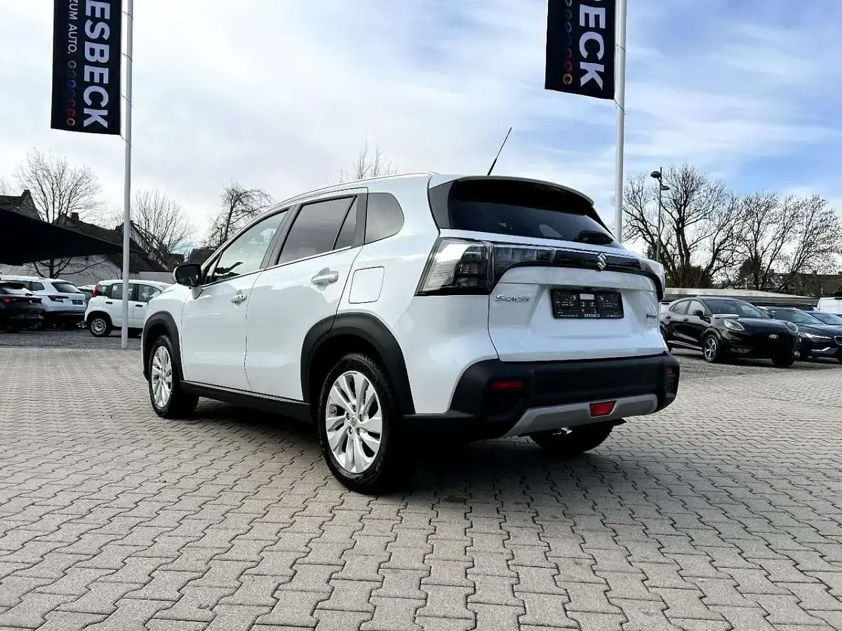 Gebraucht Suzuki SX4 S-Cross GL 129 PS (94 kW) 2025 Silber metallic SUV