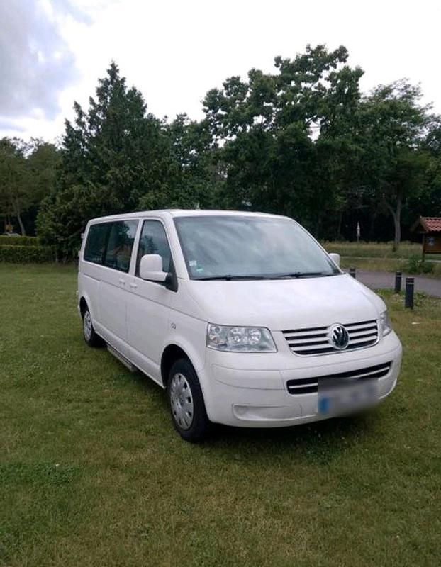 Weiß Gebraucht 2006 VW T5 Van | 16.000 € - Bild 1/4