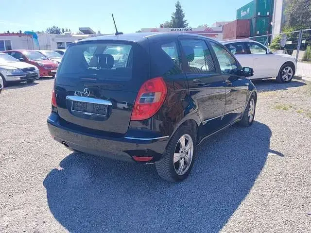 Gebraucht Mercedes A160 Edition 95 PS (69 kW) 2011 Schwarz Kleinwagen
