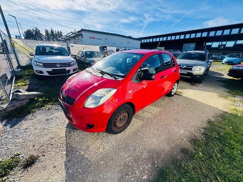 Gebraucht Toyota Yaris Style 69 PS (50 kW) 2008 Rot Limousine