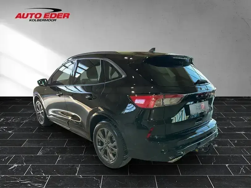 Używany Ford Kuga ST-Line 150 KM (110 kW) 2023 Czarny SUV