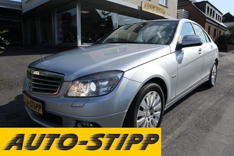 Iridiumsilber (metallic) Gebraucht 2008 Mercedes C200 Elegance Limousine | 8.990 € (Fairer Preis) - Bild 1/4