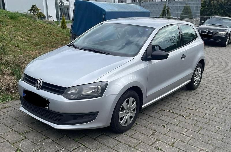 Second-hand VW Polo Trendline 60 CP (44 kW) 2014 Argintiu Hatchback