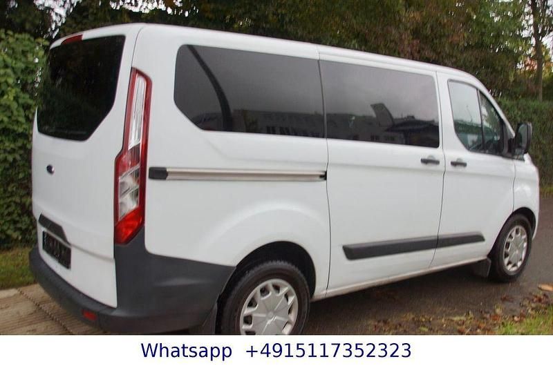 Second-hand Ford Transit Custom 131 CP (96 kW) 2017 Alb Berlinǎ