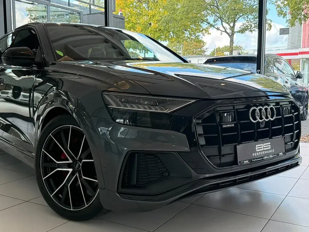 Gebraucht Audi Q8 Sport 286 PS (210 kW) 2021 Grau SUV