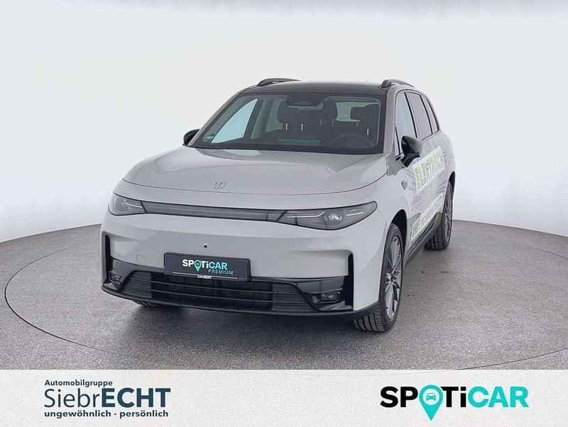 Neu Leapmotor C10 160 kW (218 PS) 2025 Grau SUV