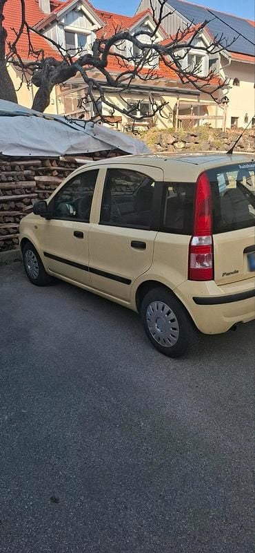 Gebraucht Fiat Panda 69 PS (50 kW) 2012 Gelb Kleinwagen