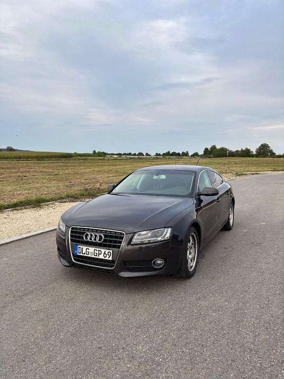 Grau Gebraucht 2010 Audi A5 Sportback Limousine | 6.500 € (Guter Preis) - Bild 1/4