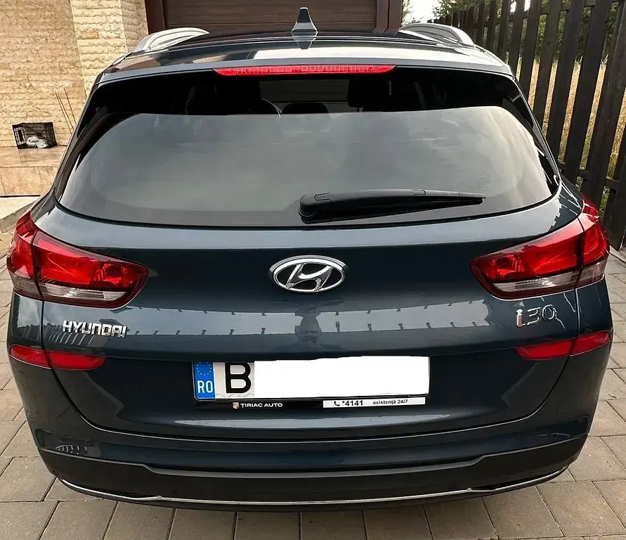 Gebraucht Hyundai i30 160 PS (117 kW) 2022 Blau Kombi