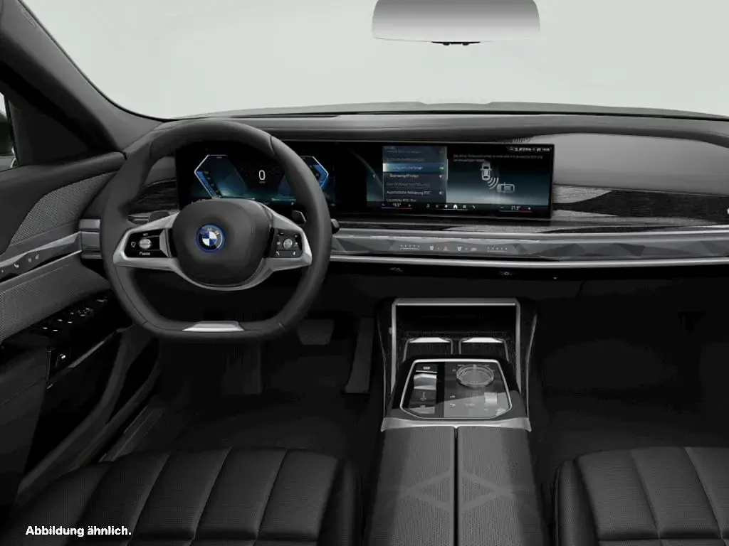 Gebraucht BMW 750e 489 PS (359 kW) 2025 Schwarz Limousine