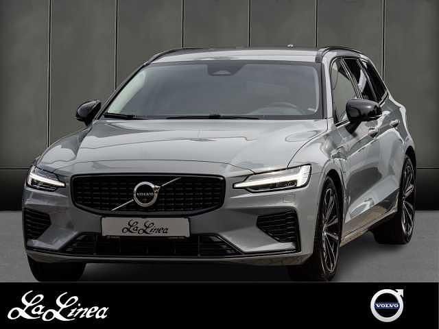 Grau Gebraucht 2024 Volvo V60 Plus Kombi | 43.890 € (Fairer Preis) - Bild 1/3