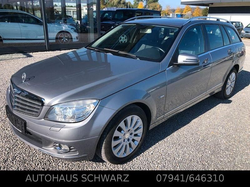 Gebraucht Mercedes C220 Elegance 170 PS (125 kW) 2011 Silber Limousine