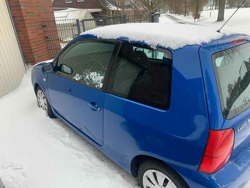 Gebraucht VW Lupo 61 PS (44 kW) 2001 Blau Kleinwagen