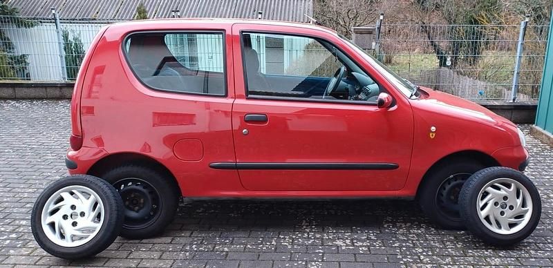 Gebraucht Fiat Seicento 54 PS (39 kW) 2000 Rot Kleinwagen