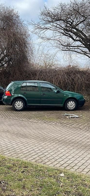 Second-hand VW Golf IV 75 CP (55 kW) 2000 Verde Break