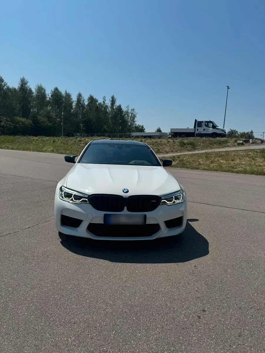 Gebraucht BMW M5 600 PS (441 kW) 2018 Weiß Limousine