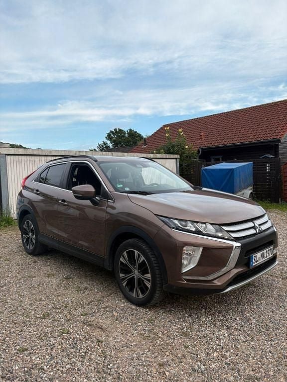 Braun Gebraucht 2019 Mitsubishi Eclipse Cross SUV | 13.800 € (Superpreis) - Bild 1/4