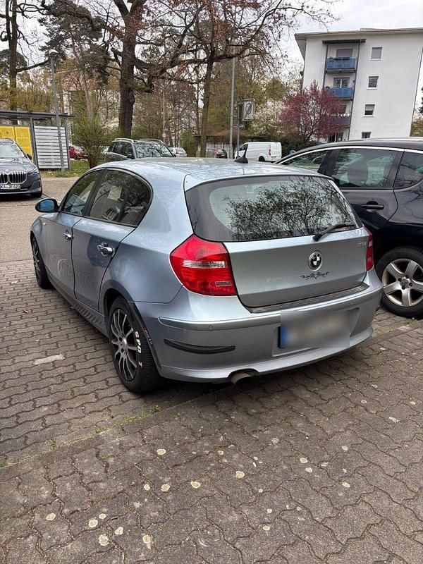 Second-hand BMW 116 122 CP (89 kW) 2008 Albastru Hatchback
