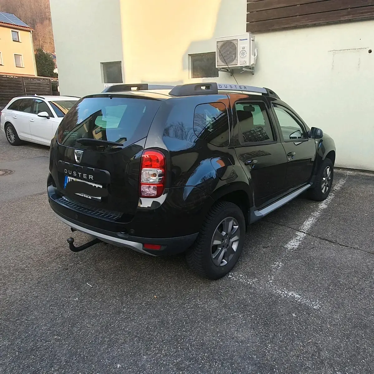 Gebraucht Dacia Duster 105 PS (77 kW) 2014 Schwarz SUV