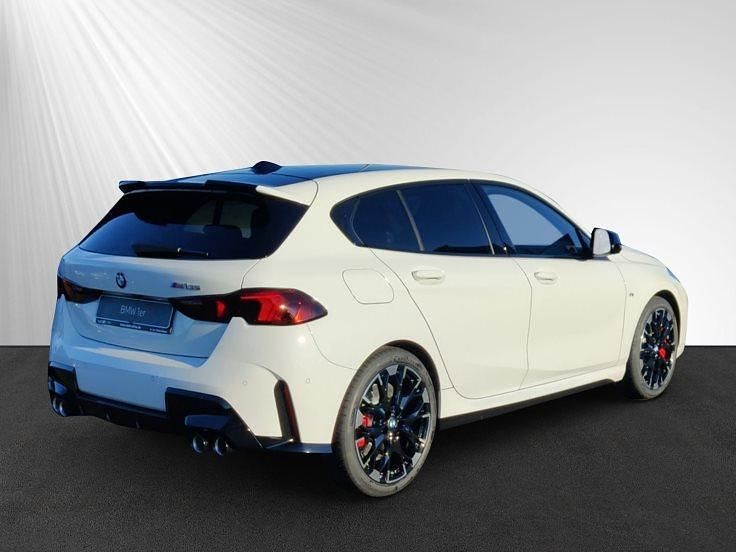 Gebraucht BMW M135 Performance 300 PS (220 kW) 2024 Weiß Kleinwagen