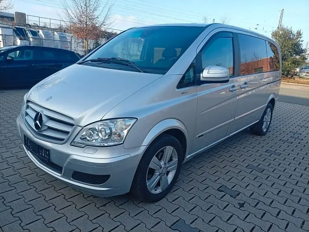 Gebraucht Mercedes Viano Edition 163 PS (119 kW) 2011 Silber Van / Kleinbus