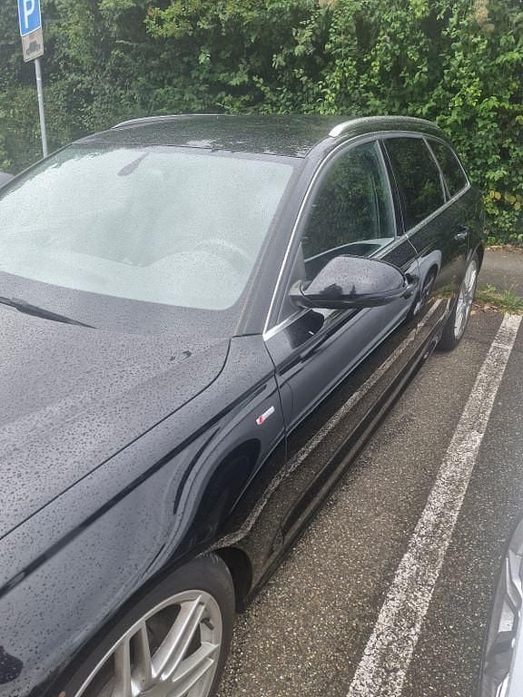 Gebraucht Audi A6 Sport 177 PS (130 kW) 2013 Schwarz Kombi