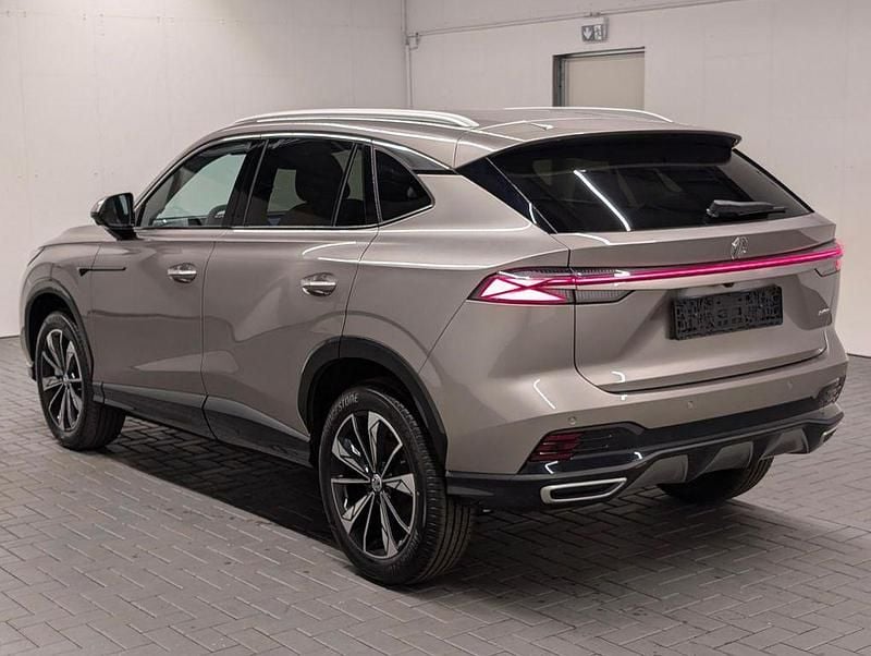 Neu MG HS Luxury 170 PS (125 kW) 2026 Silber SUV