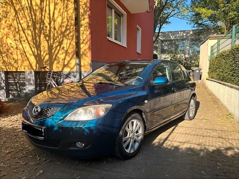 Usata Mazda 3 105 CV (77 kW) 2007 Blu Berlina