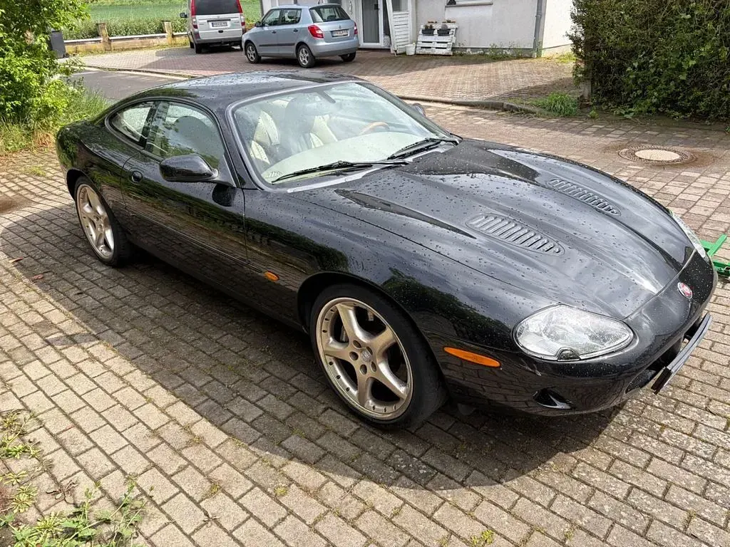 Gebraucht Jaguar XK 375 PS (275 kW) 2000 Schwarz