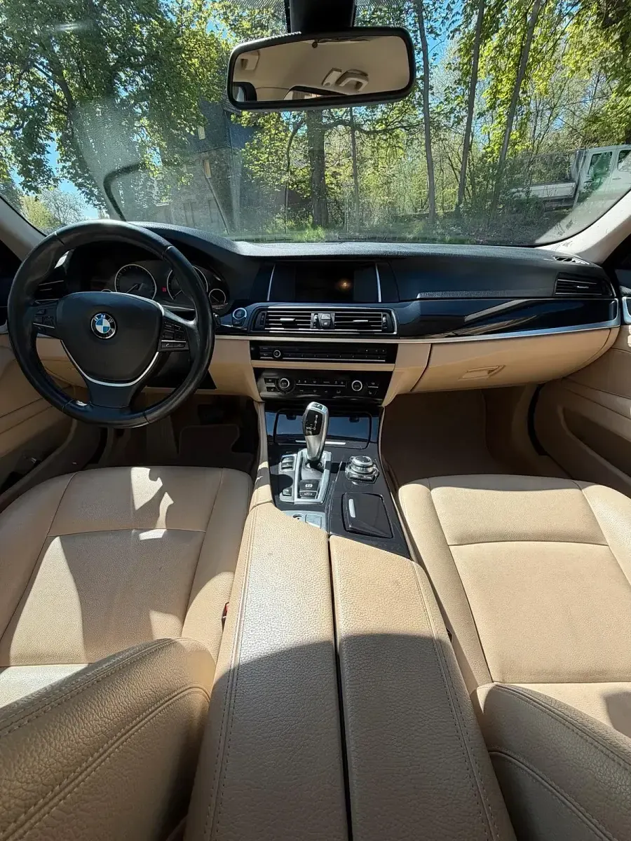 Gebraucht BMW 520 190 PS (139 kW) 2015 Schwarz Kombi