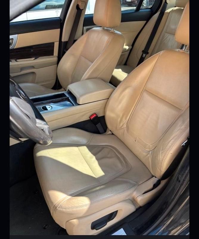 Gebraucht Jaguar XF 200 PS (147 kW) 2014 Schwarz Limousine