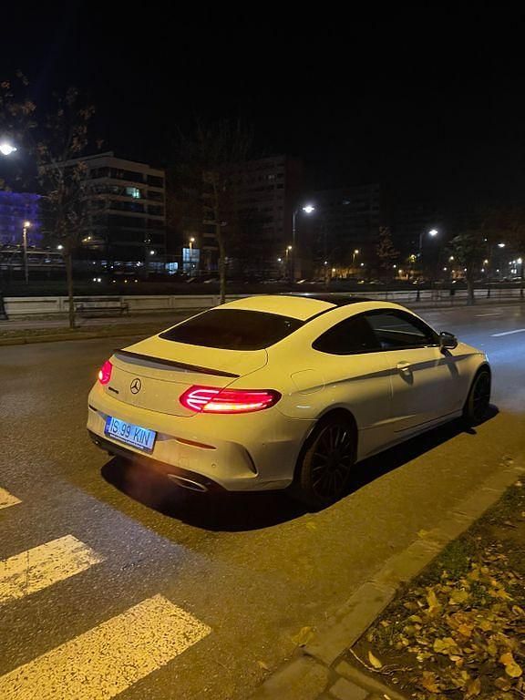 Gebraucht Mercedes 200 184 PS (135 kW) 2017 Weiß