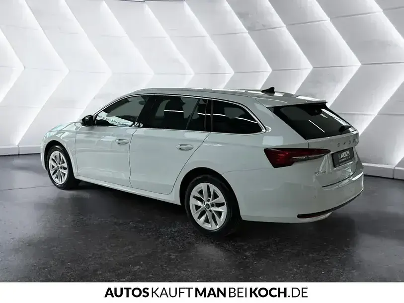 Neu Skoda Octavia 150 PS (110 kW) 2026 Weiß Kombi