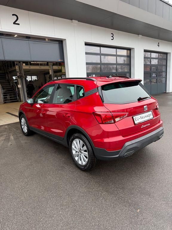 Neu Seat Arona Style 95 PS (69 kW) 2025 Rot SUV