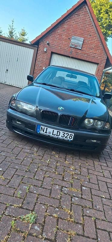 Schwarz Gebraucht 1999 BMW 328 Limousine | 1.650 € (Fairer Preis) - Bild 1/4
