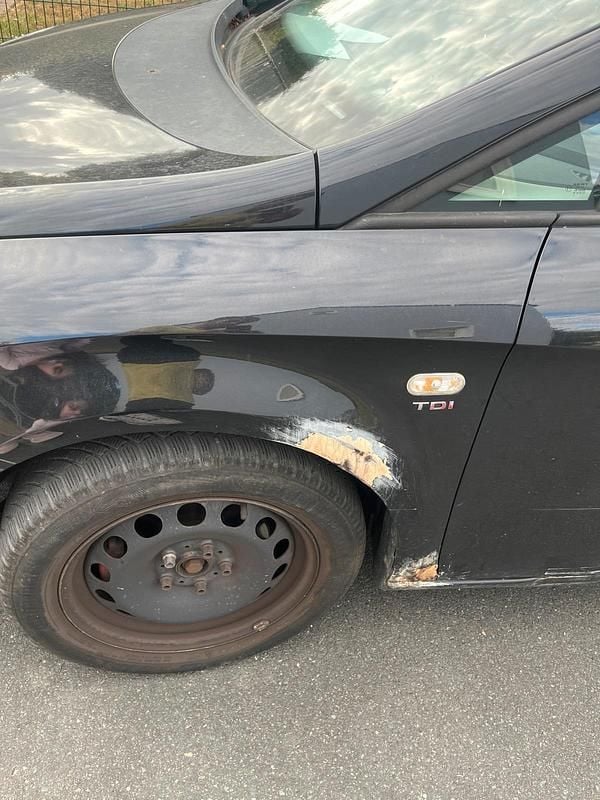 Usata Seat Leon 140 CV (102 kW) 2004 Nero Utilitaria