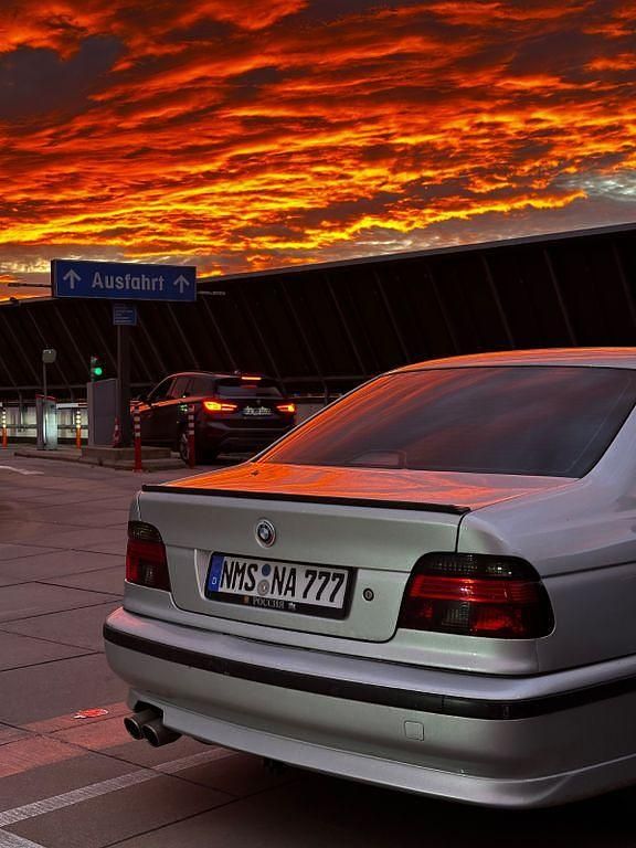 Gebraucht BMW 528 193 PS (141 kW) 1999 Silber Limousine