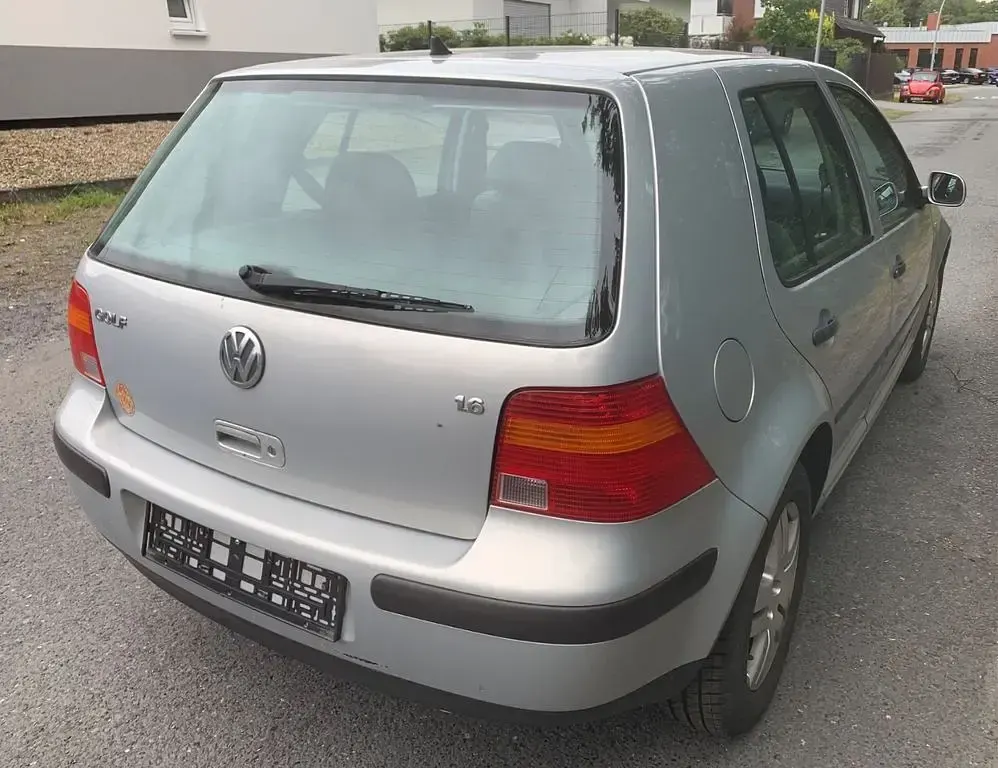 Gebraucht VW Golf III Basis 101 PS (74 kW) 1999 Silber Limousine