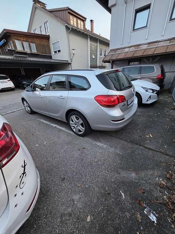 Gebraucht Opel Astra Selection 110 PS (80 kW) 2011 Kombi