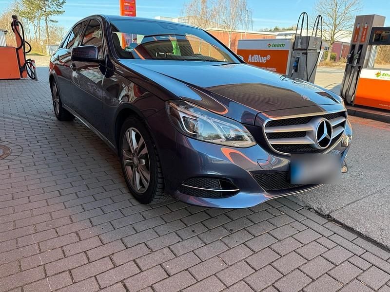Gebraucht Mercedes E220 170 PS (125 kW) 2013 Grau Limousine