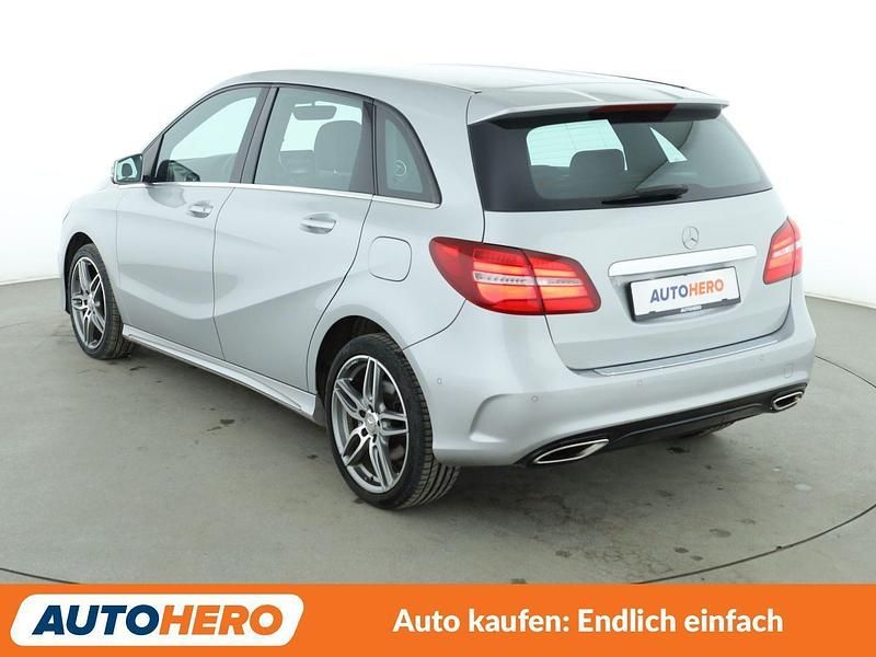 Gebraucht Mercedes B220 AMG line 177 PS (130 kW) 2016 Silber Van / Kleinbus