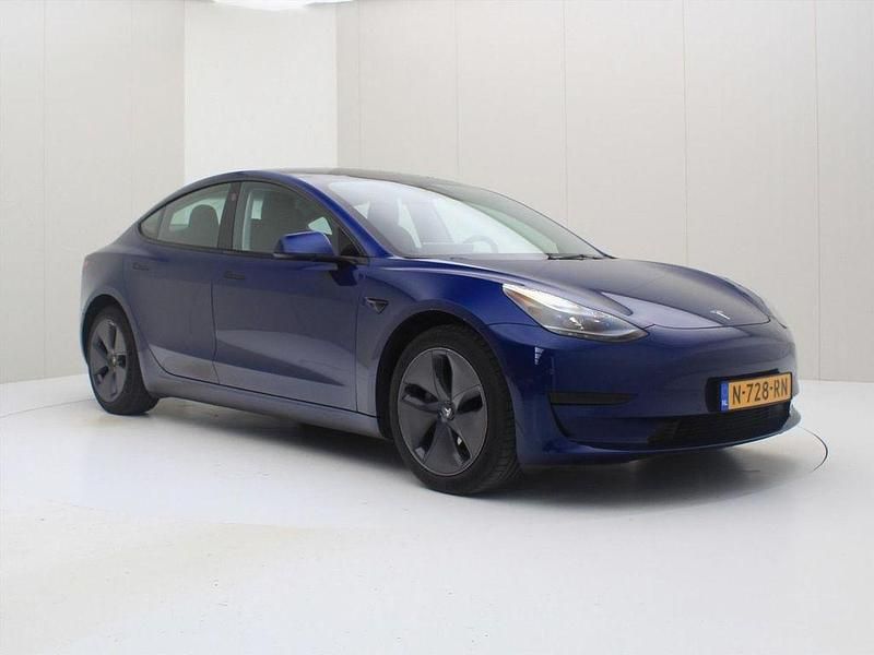 Gebraucht Tesla Model 3 Standard Range 225 kW (306 PS) 2021 Blau Limousine