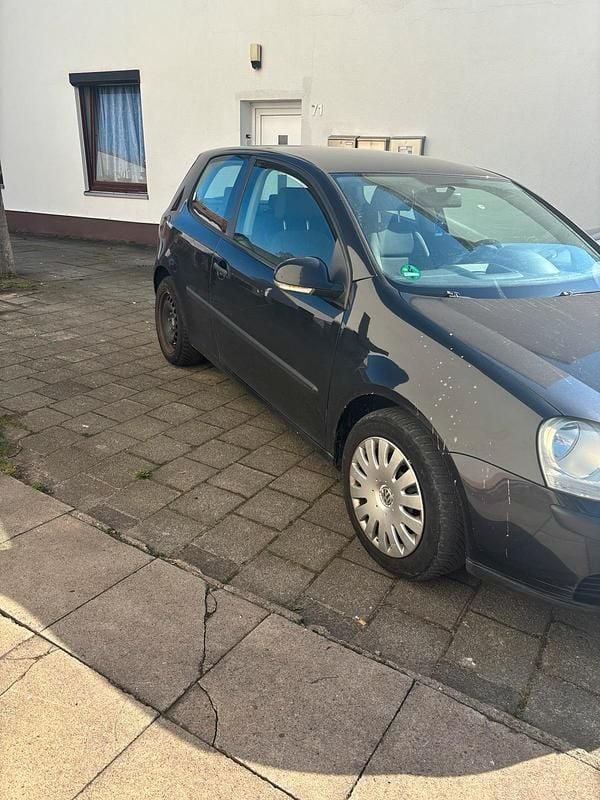 Gebraucht VW Golf V 75 PS (55 kW) 2004 Schwarz Kleinwagen