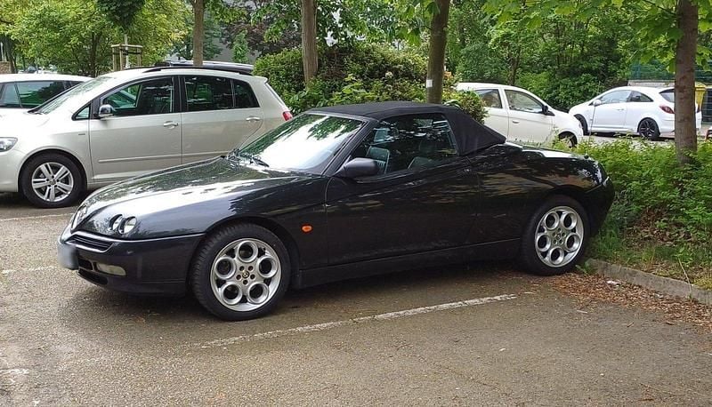 Gebraucht Alfa Romeo Spider 155 PS (114 kW) 2000 Schwarz Cabrio