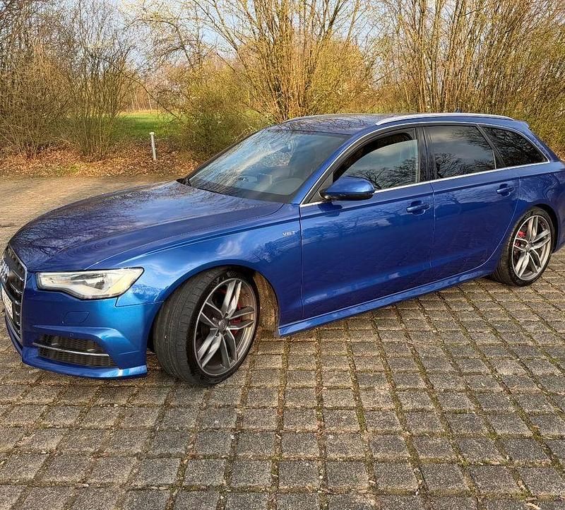 Second-hand Audi A6 Sport 400 CP (294 kW) 2016 Albastru Break