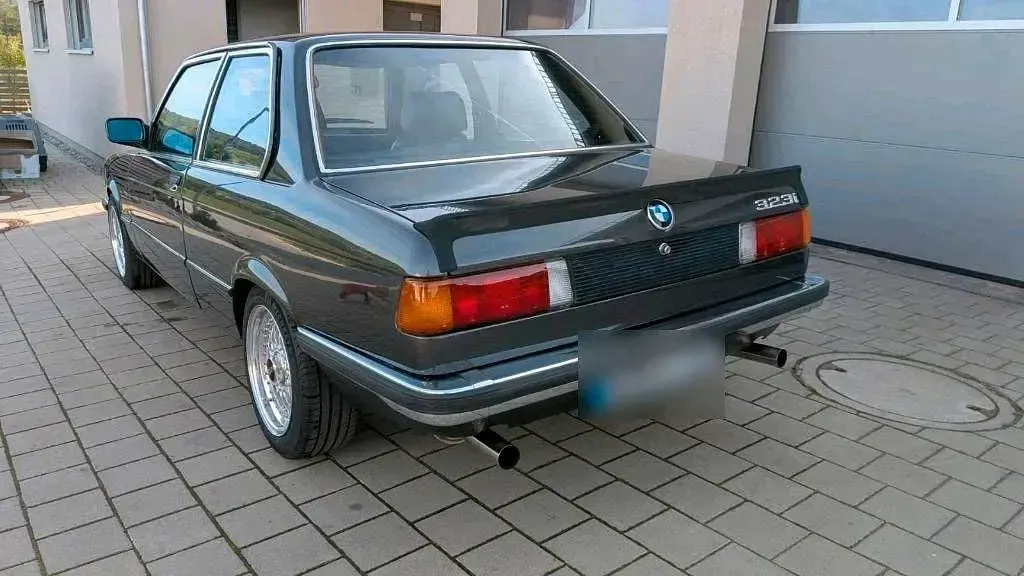 Second-hand BMW 323 174 CP (127 kW) 1981 Gri Berlinǎ