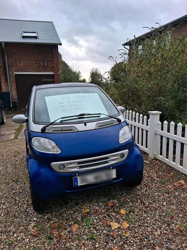 Blau Gebraucht 2000 Smart ForTwo Coupé Kleinwagen | 1.800 € (Fairer Preis) - Bild 1/4